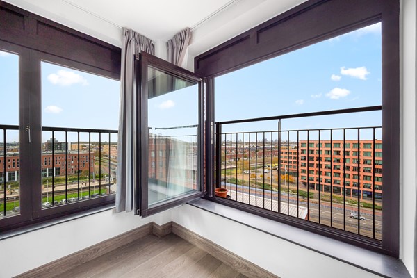 Medium property photo - Simon Carmiggelthof 176, 2492 JN Den Haag